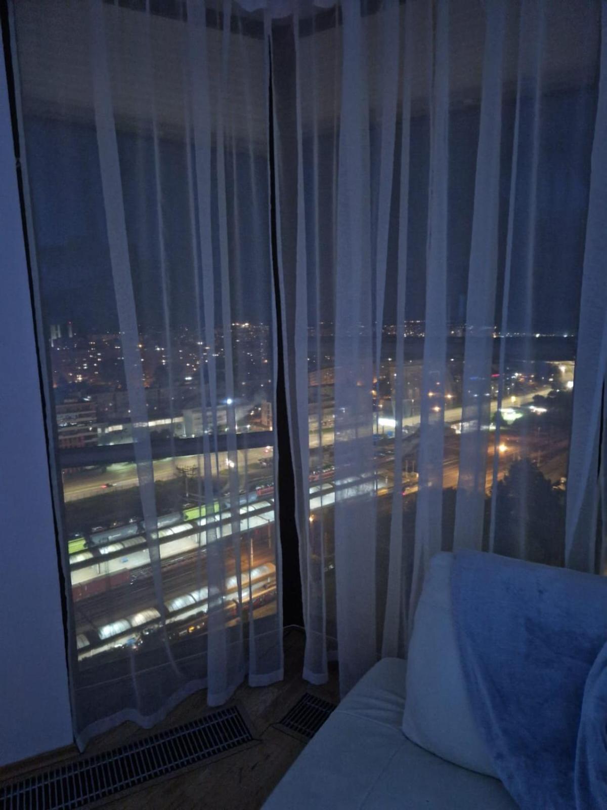 Apartman 21-th Floor Petrzalka * Pressburg